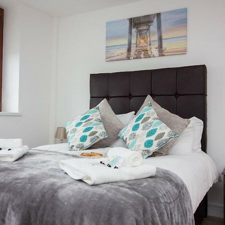 Trafalgar House Stoke-on-Trent エクステリア 写真